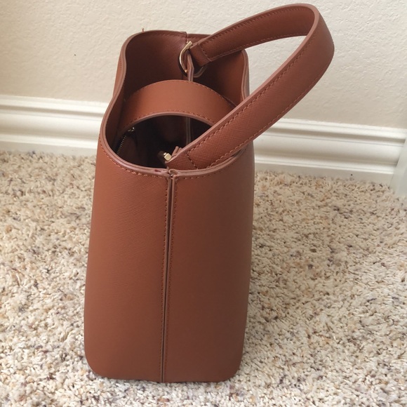 Forever 21 tan bucket bag - Picture 5 of 8